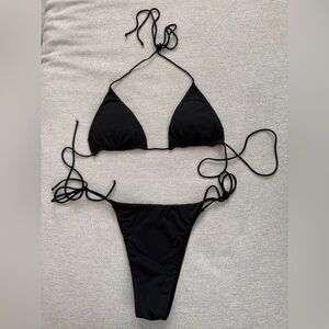 Meshki Elegant Black Bikini Set